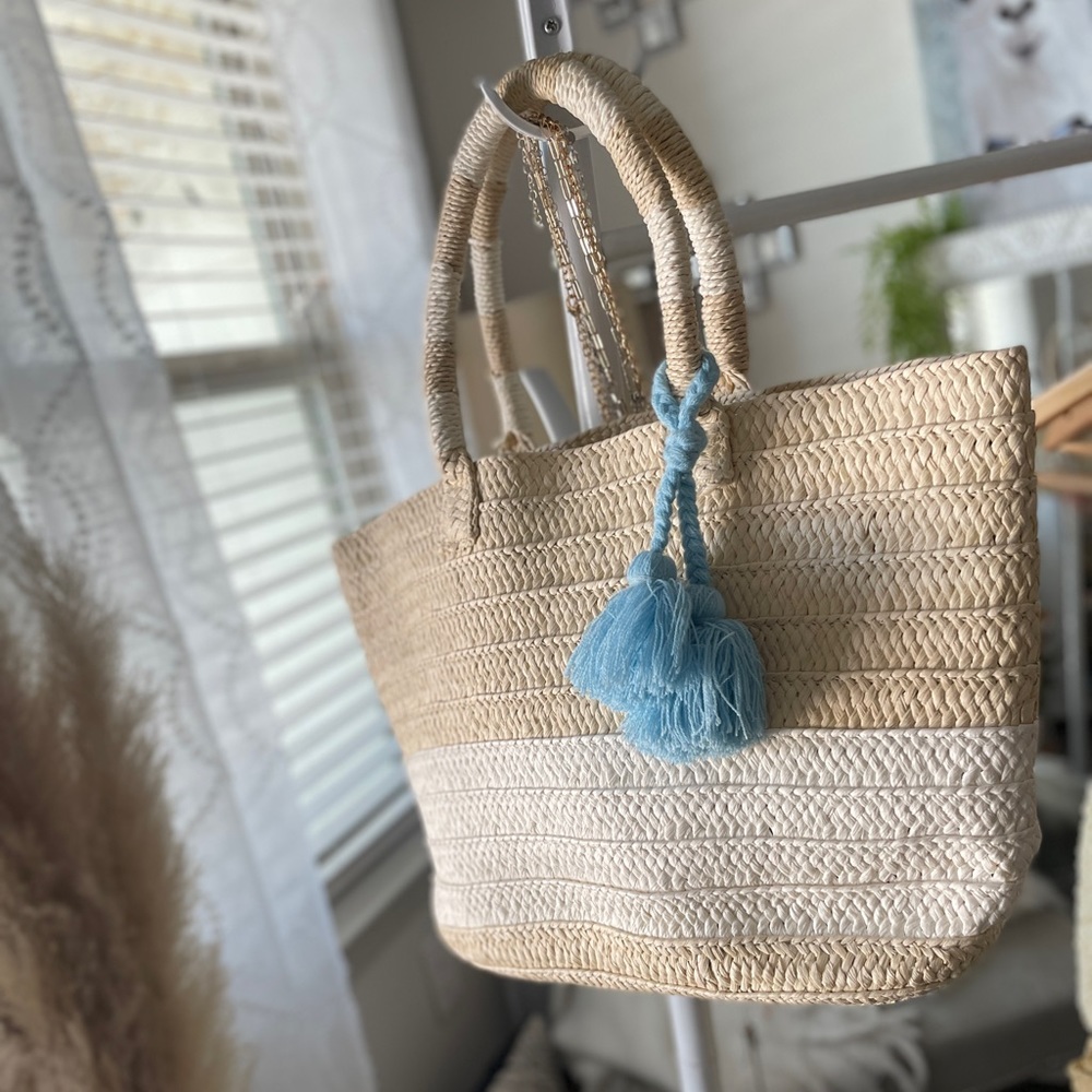 ALTRU Straw Beach Bag Tote NWOT